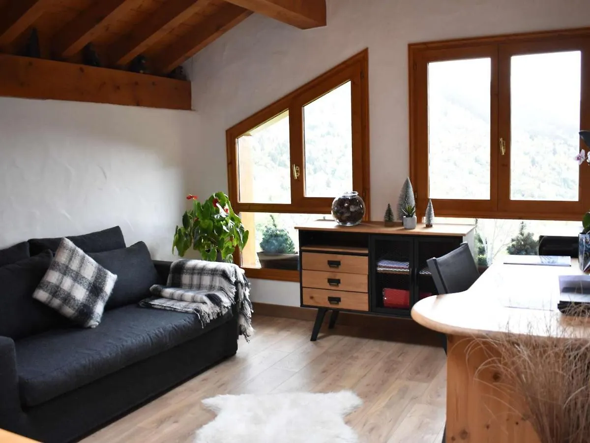 Chalet Cosy Avec Mezzanine, Poele A Bois, Wifi Et Parking - Meribel - Fr-1-180-570 Les Allues